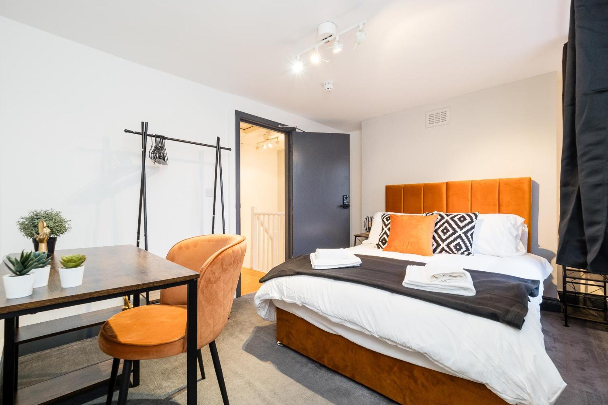 Spacious 6 Ensuite Bedroom House In Central London Exterior photo